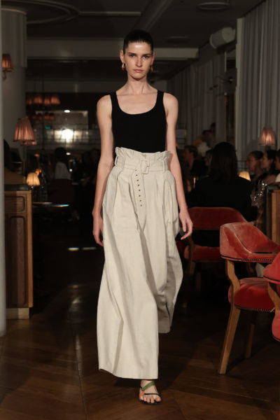 SYDNEY, AUSTRALIA - JUNE 02: A model walks the runway during the Anna Quan show during Afterpay Australian Fashion Week 2021 Resort '22 Collections at Franca Brasserie on June 02, 2021 in Sydney, Australia. (Photo by Brendon Thorne/Getty Images)